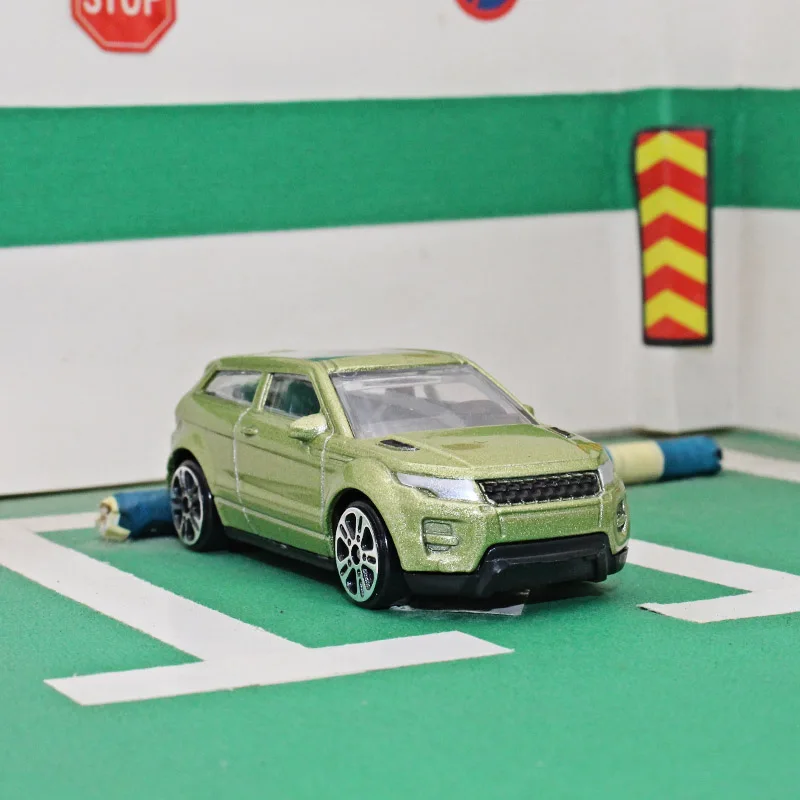 1:64 Jiaye Alloy car model evoque Collection decoration kids toys easy to carry Give your child the best gift
1:64 Jiaye Alloy car model evoque Collection decoration kids toys easy to carry Give your child the best gift