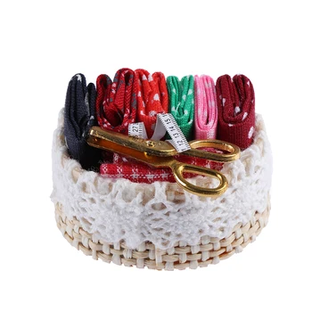 1/12 Scale Miniature Sewing Set Wicker Basket with Mixed Sewing Accessories Bedroom Furniture Decor Dollhouse Toys
1/12 Scale Miniature Sewing Set Wicker Basket with Mixed Sewing Accessories Bedroom Furniture Decor Dollhouse Toys