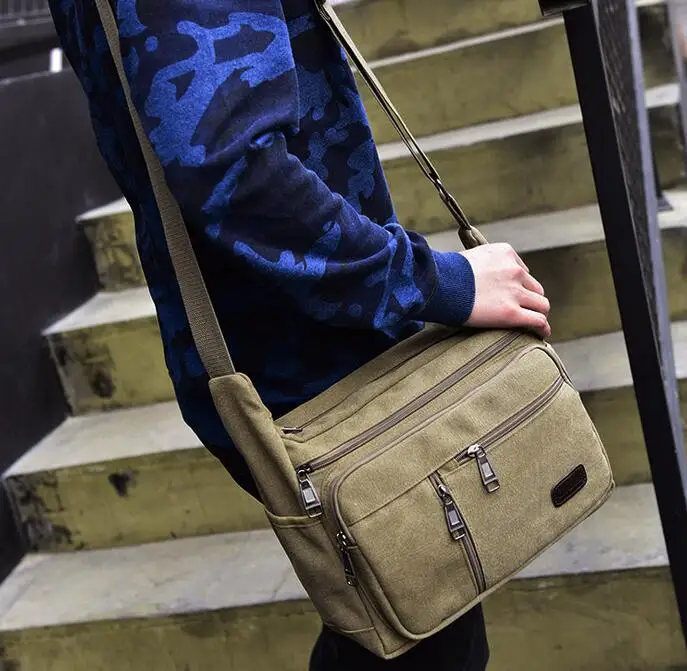 Fashion trend men's canvas shoulder bag Multi-layer casual Large-capacity men's Messenger bag
Fashion trend men's canvas shoulder bag Multi-layer casual Large-capacity men's Messenger bag