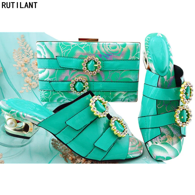 Latest Italian Shoes with Matching Bags Set Decorated with Appliques Woman Italian Shoes and Bags Set Nigerian Women Party Shoes
Latest Italian Shoes with Matching Bags Set Decorated with Appliques Woman Italian Shoes and Bags Set Nigerian Women Party Shoes