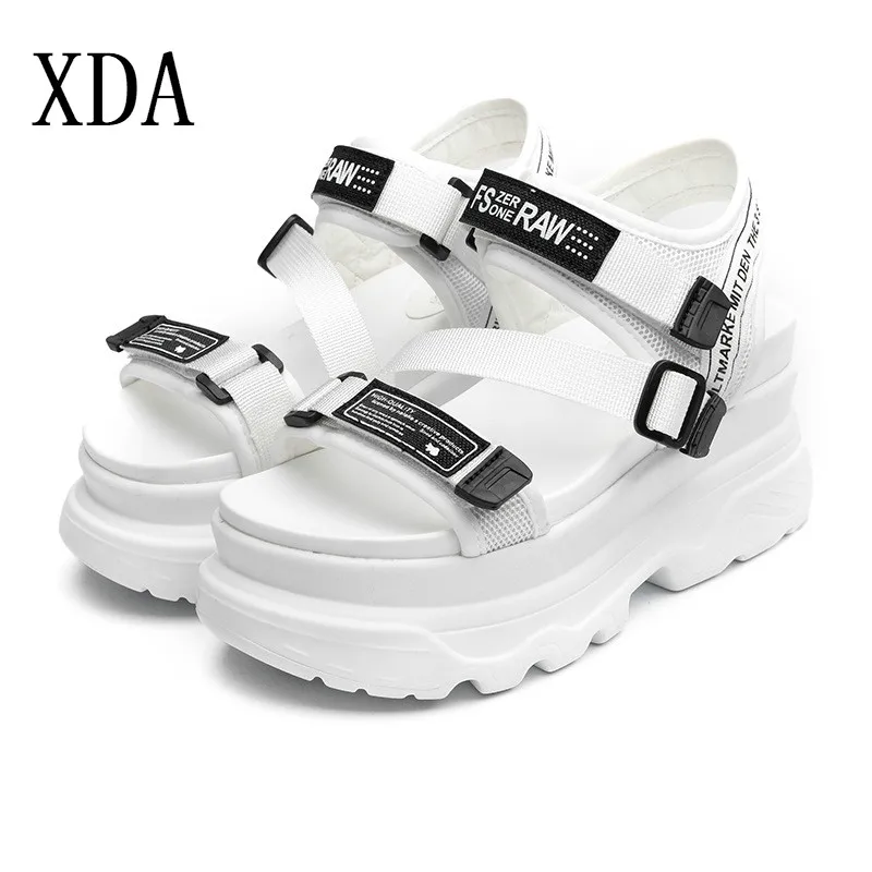 XDA 2019 New Casual Women Sandals Platform Thick Bottom Sandals Korean Peep Toe Shoes Woman Casual Buckles sneaker Sandals L266
XDA 2019 New Casual Women Sandals Platform Thick Bottom Sandals Korean Peep Toe Shoes Woman Casual Buckles sneaker Sandals L266
