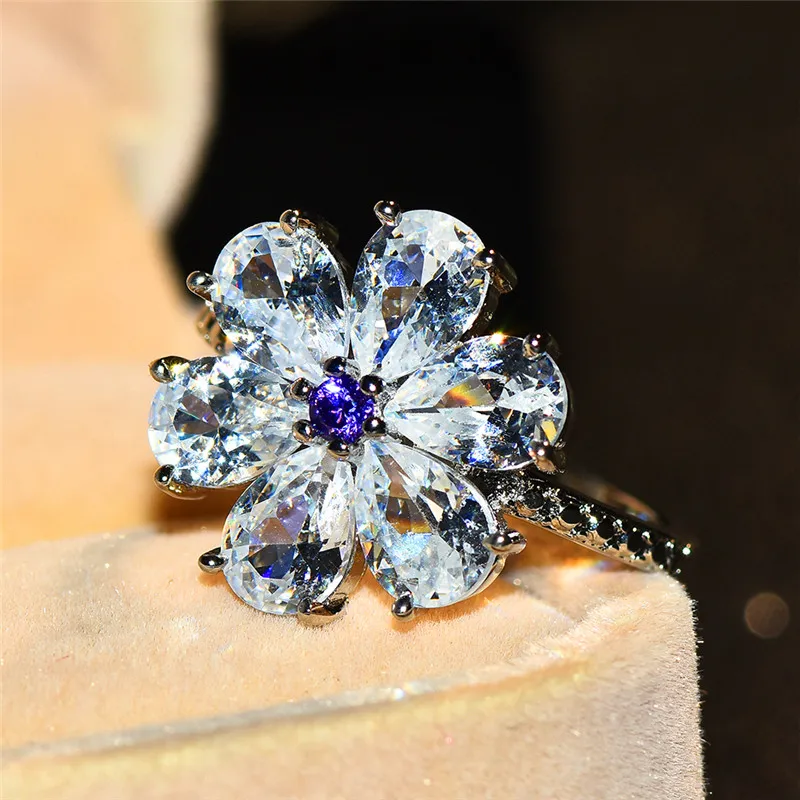 Luxury Female Purple Flower Ring Crystal CZ Stone Ring Silver Color Wedding Band Promise Love Engagement Rings For Women
Luxury Female Purple Flower Ring Crystal CZ Stone Ring Silver Color Wedding Band Promise Love Engagement Rings For Women
