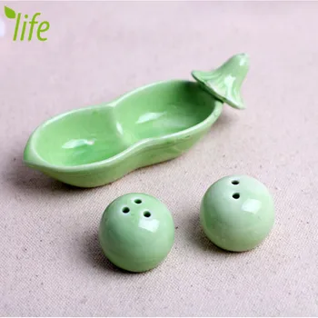 Red & Green beans Ceramic Sugar Pepper Shakers Spice Tool Utility Kitchen Cooking Wedding Gift Tool 2 Pcs/set Free Shipping
Red & Green beans Ceramic Sugar Pepper Shakers Spice Tool Utility Kitchen Cooking Wedding Gift Tool 2 Pcs/set Free Shipping