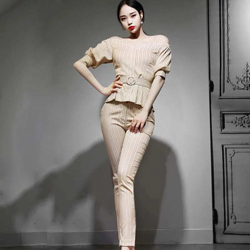 Fashon Woman 2 Piece Sets Yellow Striped Off Shoulder Cool Neck Blouse Tops + Long Pants Sets Suit For Work Business
Fashon Woman 2 Piece Sets Yellow Striped Off Shoulder Cool Neck Blouse Tops + Long Pants Sets Suit For Work Business