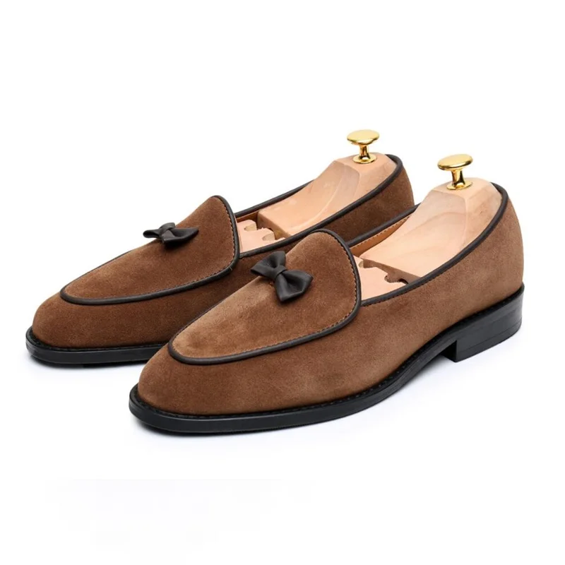 LTTL Cow Suede Leather Loafers Men Vintage Bowtie Shoes High Quality Male Dress Shoes Fashion Man Prom Shoes
LTTL Cow Suede Leather Loafers Men Vintage Bowtie Shoes High Quality Male Dress Shoes Fashion Man Prom Shoes