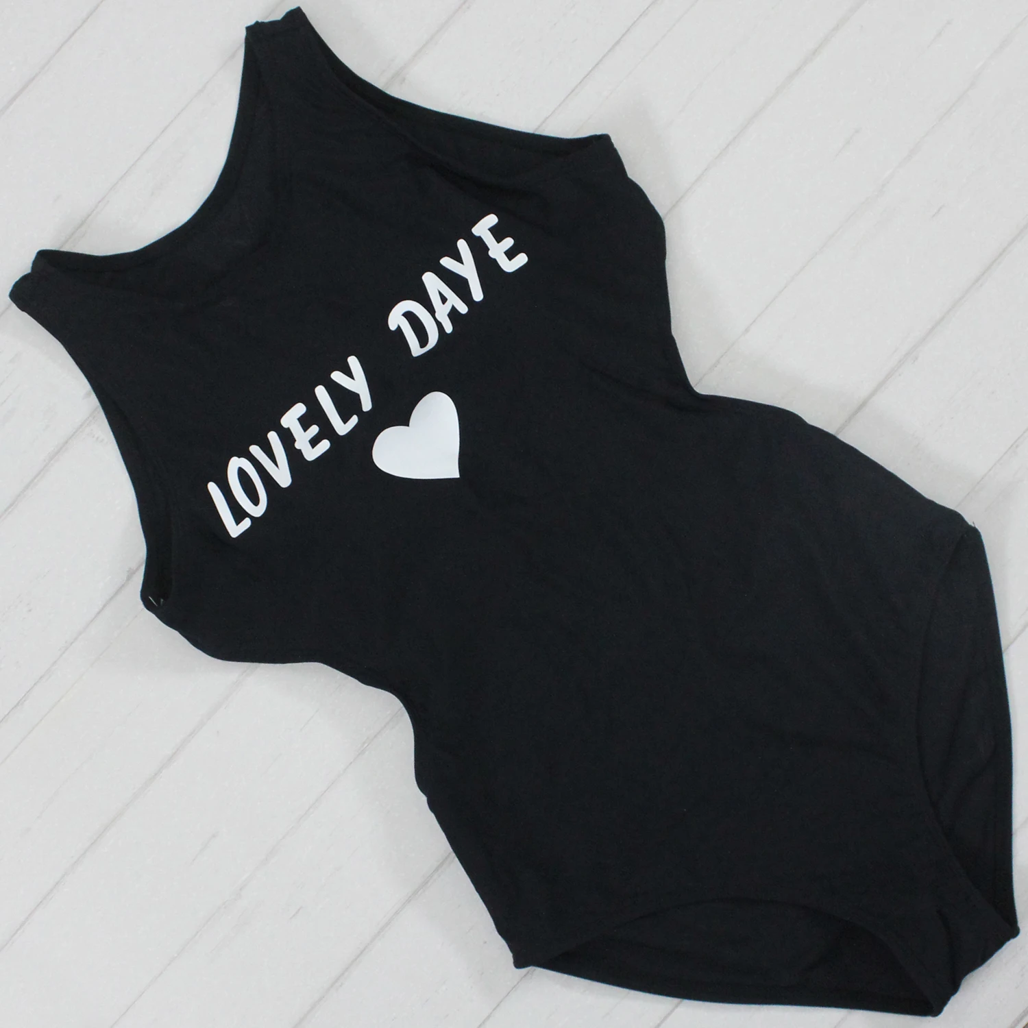 NEW 2017 Sexy High Cut One Piece Swimsuit Black and White Letter Print Sexy Bodysuit Swimwear Backless Monokini Push Up Bikini
NEW 2017 Sexy High Cut One Piece Swimsuit Black and White Letter Print Sexy Bodysuit Swimwear Backless Monokini Push Up Bikini