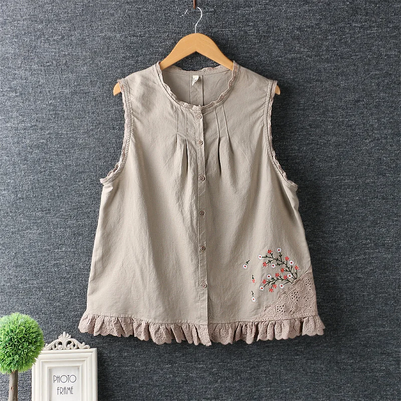 Mori Girl Ruffles Embroidery Sleeveless Vest Sweet Lolita Cotton Vest Hippie Boho Women Waistcoat Abrigo Mujer Lady Top Jacket
Mori Girl Ruffles Embroidery Sleeveless Vest Sweet Lolita Cotton Vest Hippie Boho Women Waistcoat Abrigo Mujer Lady Top Jacket