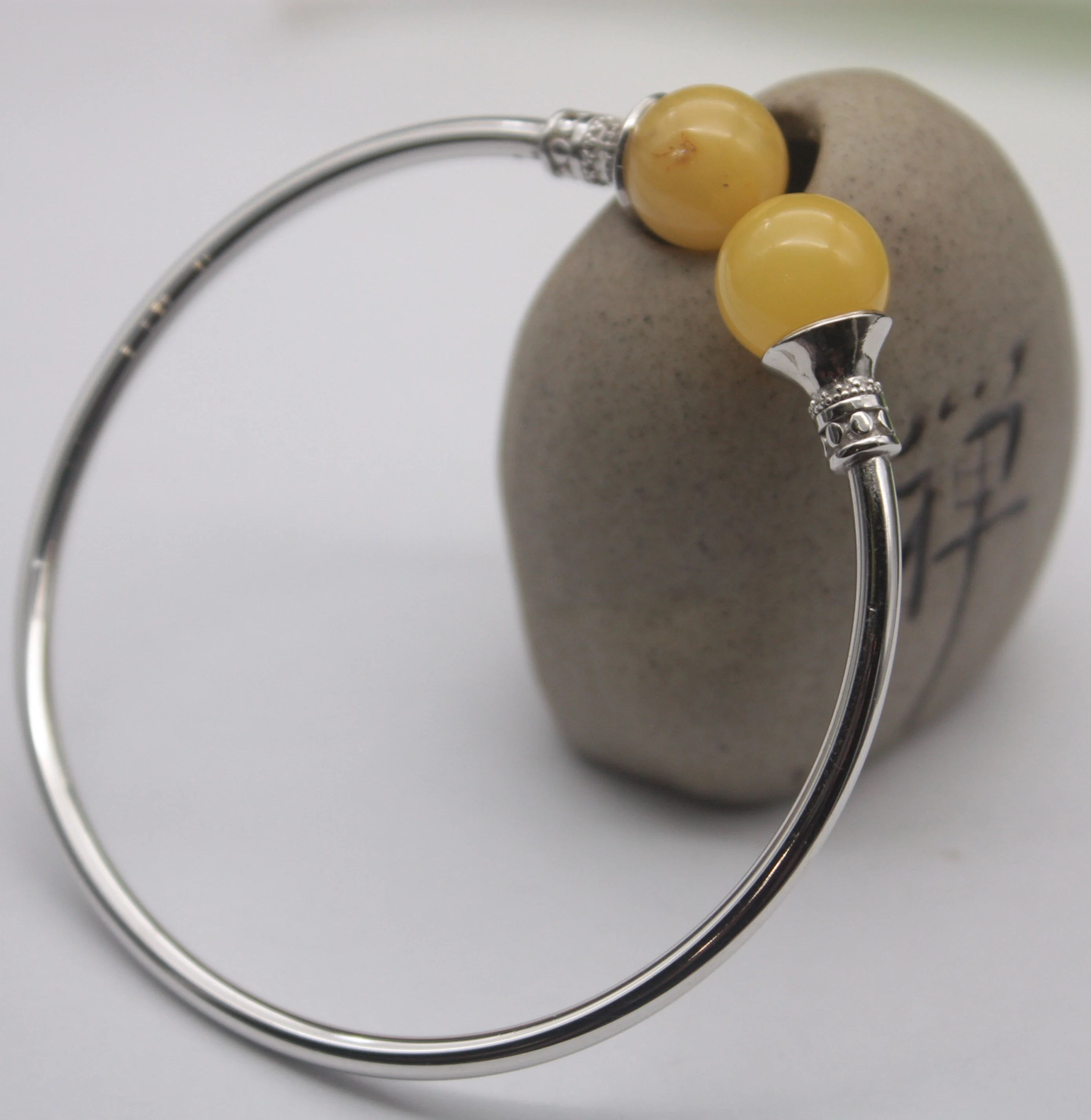 Elegant Real S925 Silver Bangle Yellow Amber Ball Women's Girl 55-58mmDia Open Bangle
Elegant Real S925 Silver Bangle Yellow Amber Ball Women's Girl 55-58mmDia Open Bangle