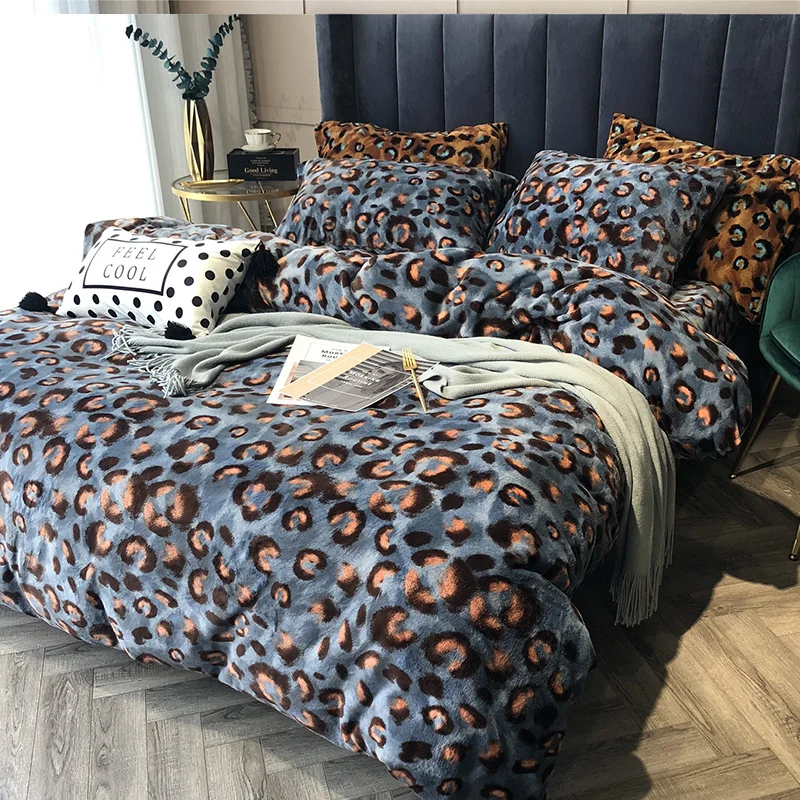 Winter Warm thickening Milk cashmere Soft Bedding sets Queen King Coralline Duvet cover Bed sheet set Pillowcases 4pcs Leopard
Winter Warm thickening Milk cashmere Soft Bedding sets Queen King Coralline Duvet cover Bed sheet set Pillowcases 4pcs Leopard
