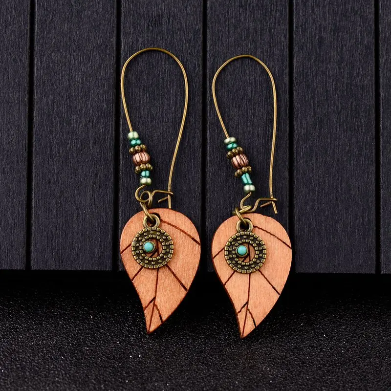 DOUVEI Vintage Leaves Shape Earrings Green Retro Dangling Earrings Long Drop Earrings Statement Fashion Jewelry HQE1003-1
DOUVEI Vintage Leaves Shape Earrings Green Retro Dangling Earrings Long Drop Earrings Statement Fashion Jewelry HQE1003-1