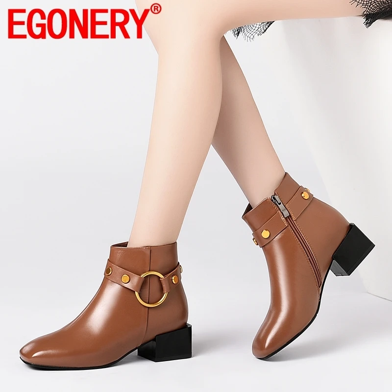 EGONERY hot sale woman shoes autumn new fashion square toe genuine leather ankle boots outside mid heels zip shoes drop shipping
EGONERY hot sale woman shoes autumn new fashion square toe genuine leather ankle boots outside mid heels zip shoes drop shipping