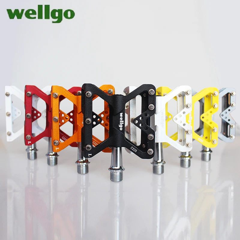 WELLGO C225 pedal road bicycle Mountain bike pedal Aluminum alloy Anti-skid pedal chromium molybdenum steel axis
WELLGO C225 pedal road bicycle Mountain bike pedal Aluminum alloy Anti-skid pedal chromium molybdenum steel axis