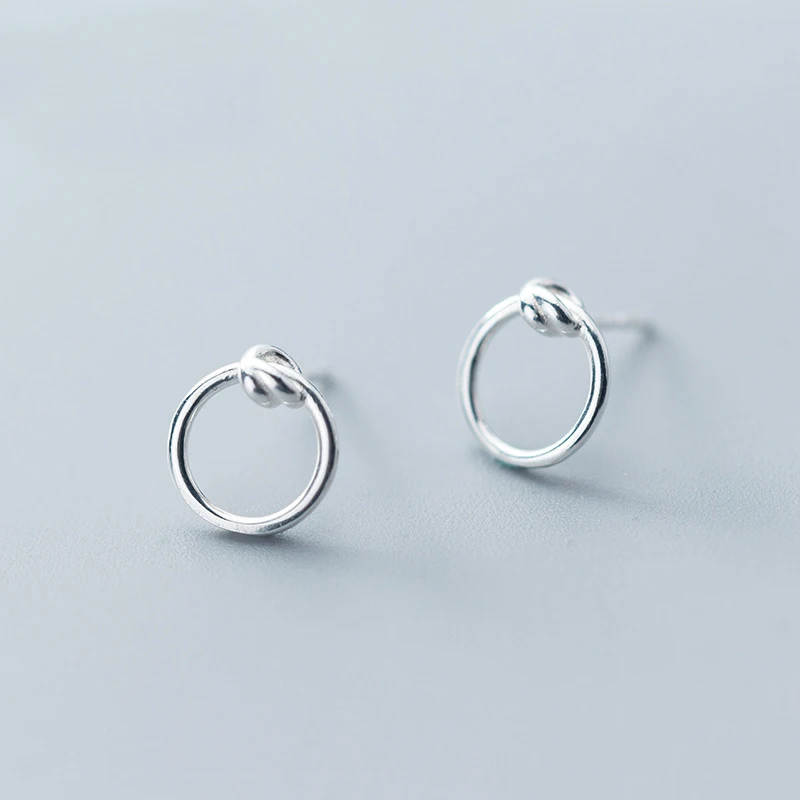 MloveAcc Hot Sale Real 925 Sterling Silver Exquisite Circle with Knot Stud Earrings for Women Fashion Sterling Silver Jewelry
MloveAcc Hot Sale Real 925 Sterling Silver Exquisite Circle with Knot Stud Earrings for Women Fashion Sterling Silver Jewelry