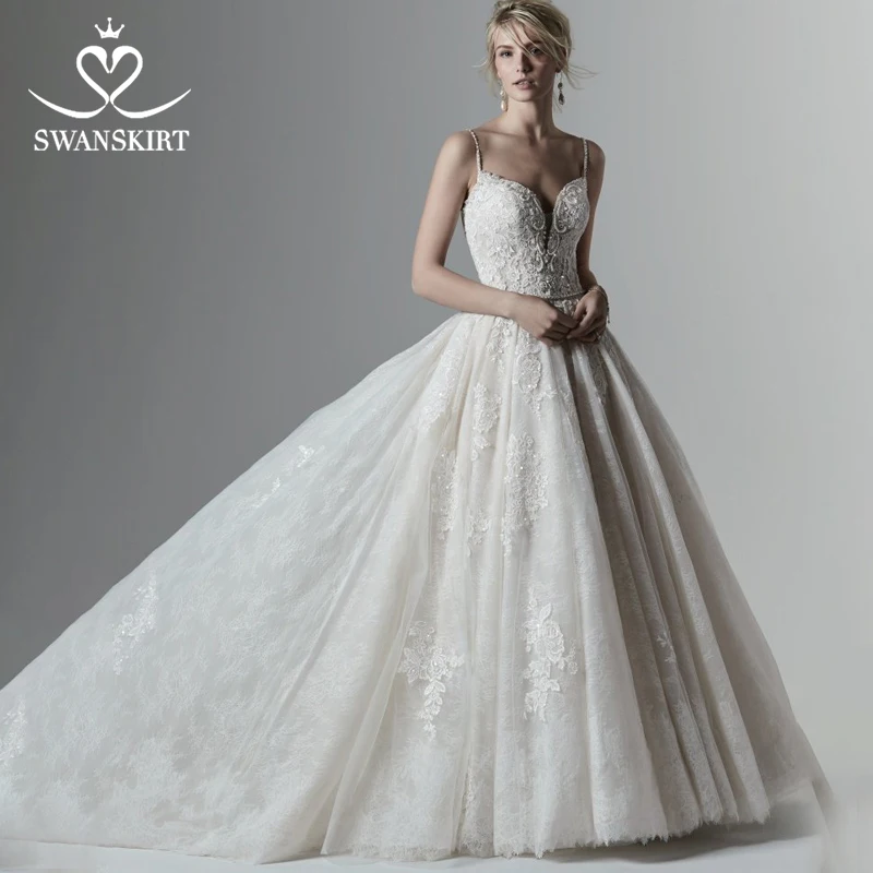 Luxury Beaded A-Line Wedding Dress 2019 Swanskirt Sweetheart Appliques Lace Backless Princess Bride Gown Vestido de noiva DZ19
Luxury Beaded A-Line Wedding Dress 2019 Swanskirt Sweetheart Appliques Lace Backless Princess Bride Gown Vestido de noiva DZ19