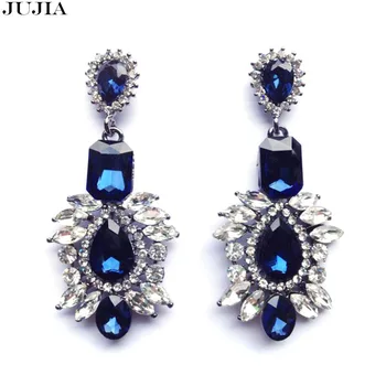 Wholesale 2020 new design trendy women dangle drop earrings good quality crystal earrings classic party jewelry
Wholesale 2020 new design trendy women dangle drop earrings good quality crystal earrings classic party jewelry