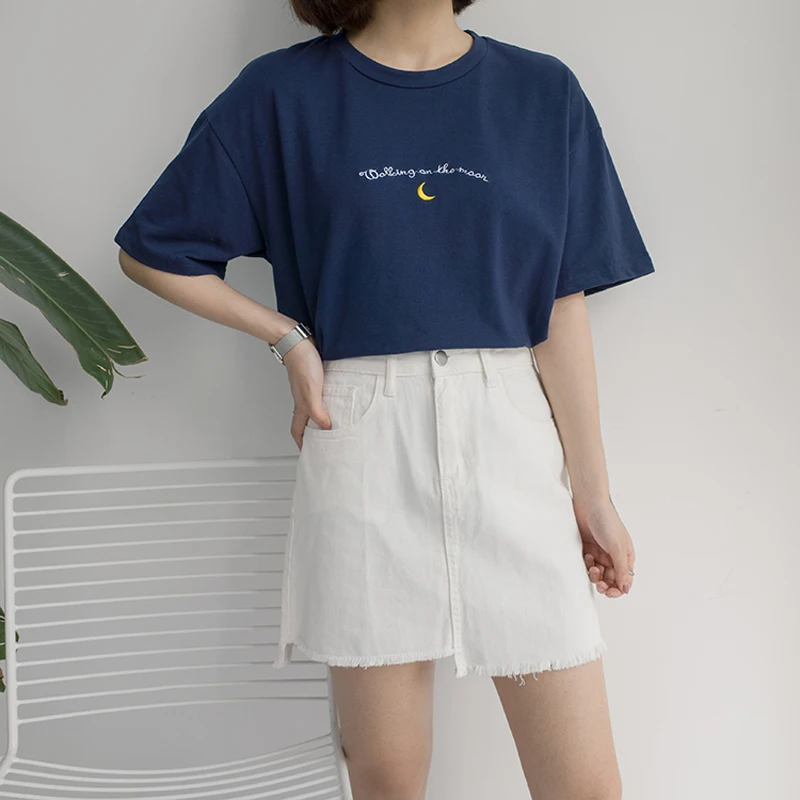 Harajuku Women Tshirts 2017 New Summer Cute Moon Embroidery Printed Short Sleeve T-shirt Female Casual All-match Tees Tops
Harajuku Women Tshirts 2017 New Summer Cute Moon Embroidery Printed Short Sleeve T-shirt Female Casual All-match Tees Tops