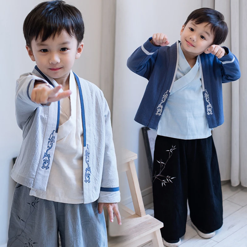 Chinese Style 3 Piece Tang Suit Clothing Baby Boys Kimono Robe Gown Children Cosplay Clothes Vintage Performance Hanfu Costume
Chinese Style 3 Piece Tang Suit Clothing Baby Boys Kimono Robe Gown Children Cosplay Clothes Vintage Performance Hanfu Costume