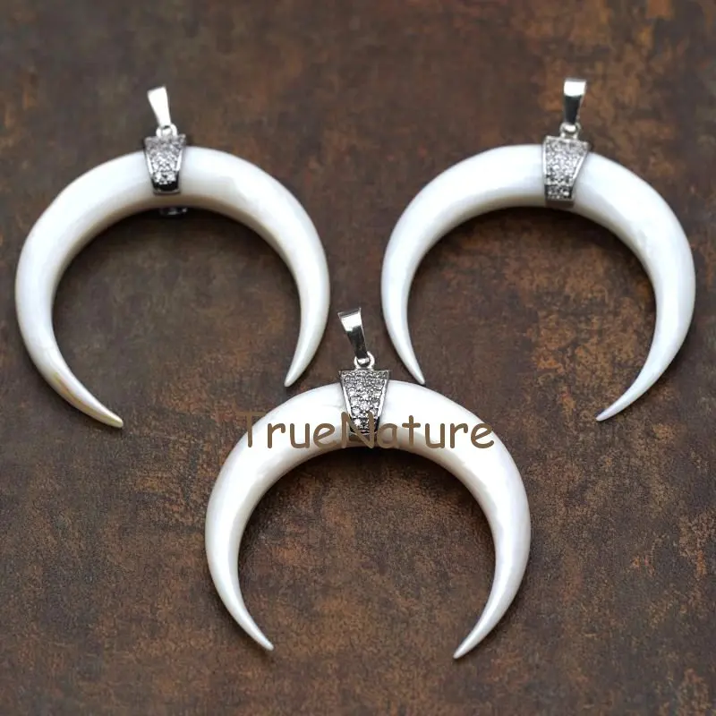 High Quality Crescent Double Horn Pendant Jewelry White Shell Charms Jewelry In 49*52 mm PM6316
High Quality Crescent Double Horn Pendant Jewelry White Shell Charms Jewelry In 49*52 mm PM6316