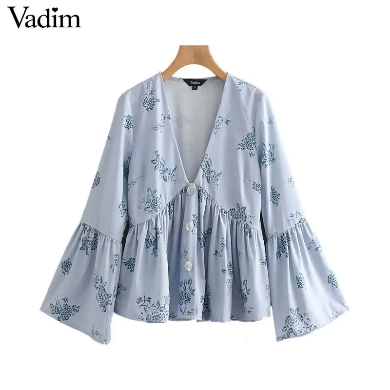 Vadim women sexy floral printed blouse V neck flare sleeve pleated female shirts chic sweet tops blusas LB026
Vadim women sexy floral printed blouse V neck flare sleeve pleated female shirts chic sweet tops blusas LB026