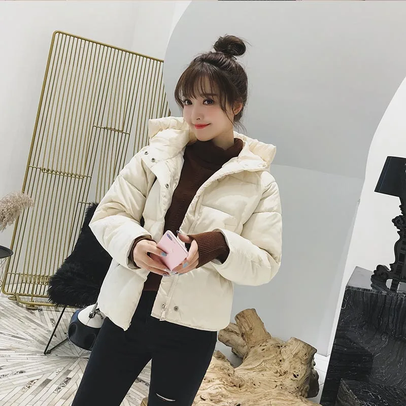 Women Short parkas 2019 winter Fashion jacket Women High street style Jacket Pocket Hooded Warm Coat Women Padded De Mujer
Women Short parkas 2019 winter Fashion jacket Women High street style Jacket Pocket Hooded Warm Coat Women Padded De Mujer