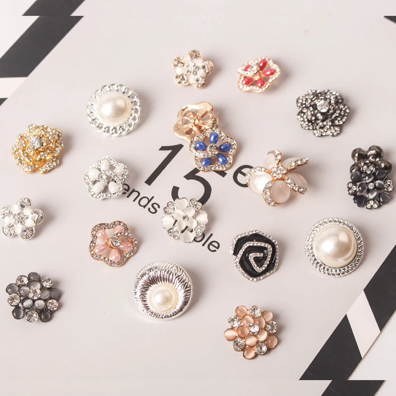 10pcs/lot Crystal Buttons Shank Back Used On clothes Sewing Handmade Button Decoration DIY Round metal Rhinestone buttons
10pcs/lot Crystal Buttons Shank Back Used On clothes Sewing Handmade Button Decoration DIY Round metal Rhinestone buttons
