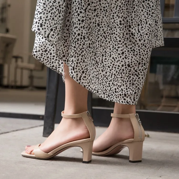 Big Size 9 10 11 12 high heels sandals women shoes woman summer ladies One-word strap buckled sandals with thick heels
Big Size 9 10 11 12 high heels sandals women shoes woman summer ladies One-word strap buckled sandals with thick heels