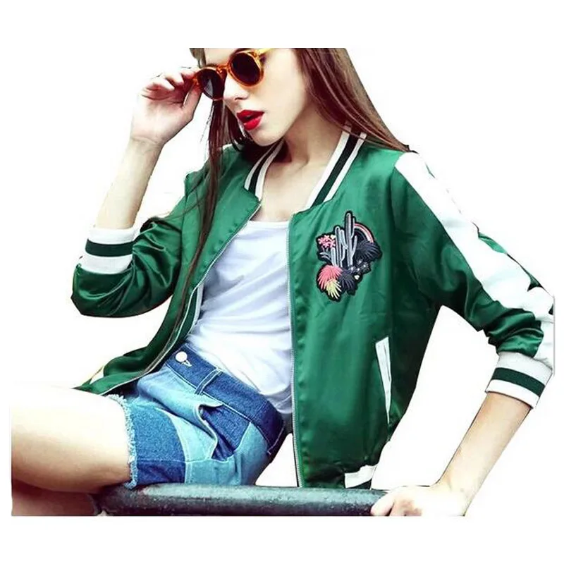 2018 Spring Autumn New Women Fashion Slim Coat O-Neck Green Satin Embroidered Flowers Short Coat Female Baseball Uniform Jacke
2018 Spring Autumn New Women Fashion Slim Coat O-Neck Green Satin Embroidered Flowers Short Coat Female Baseball Uniform Jacke