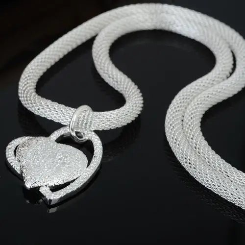 Women Silver Plated Love Dual Heart Shaped chains Pendant Choker Short Chain Necklace fashion
Women Silver Plated Love Dual Heart Shaped chains Pendant Choker Short Chain Necklace fashion