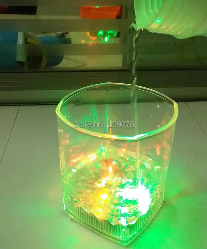 Free shipping led skull cup Inductive LED Wine Whisky Cup Flash Light Beer Shot Drink Glass Bar Party Club
Free shipping led skull cup Inductive LED Wine Whisky Cup Flash Light Beer Shot Drink Glass Bar Party Club