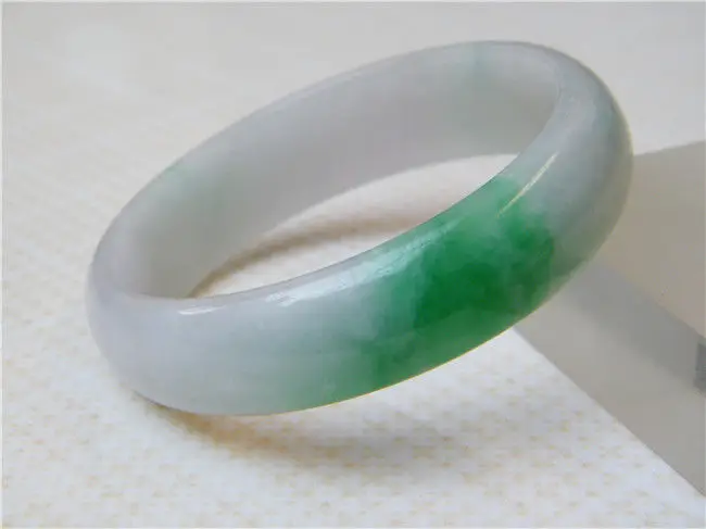 NEW HOT UNIQUE CHINA HANDMADE JADE JEWELRY 100% NATURAL JADEITE BRACELET 52.5MM a 5.19
NEW HOT UNIQUE CHINA HANDMADE JADE JEWELRY 100% NATURAL JADEITE BRACELET 52.5MM a 5.19