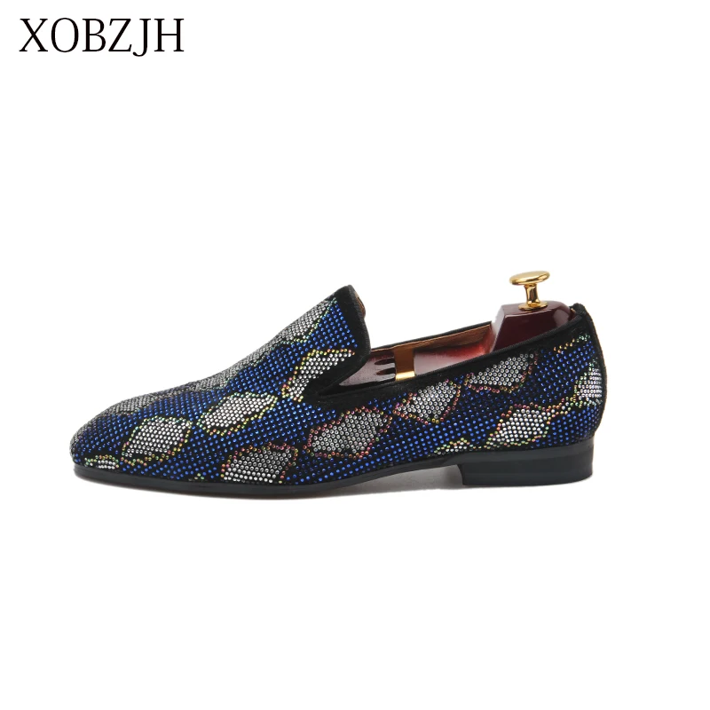 Italian Genuine Leather Wedding Loafers Men Luxury Formal Dress red bottom Shoes Designer Blue Rhinestone Prom Shoes Big Size
Italian Genuine Leather Wedding Loafers Men Luxury Formal Dress red bottom Shoes Designer Blue Rhinestone Prom Shoes Big Size