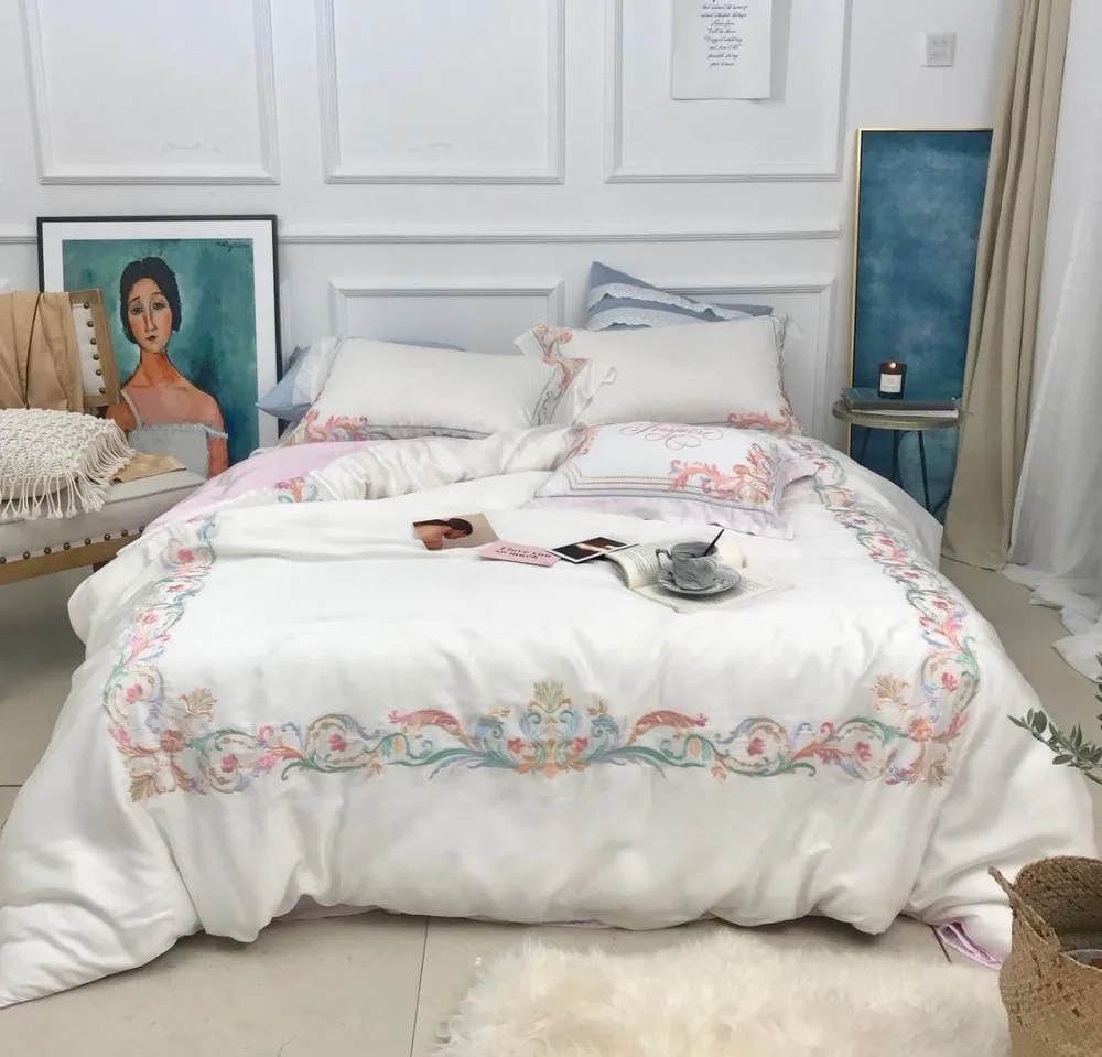 High Quality Tencel Bedding Set Lace edge Bed Set Queen King size Bed Sheet Luxury Embroidery Duvet Cover Set Bed Linen
High Quality Tencel Bedding Set Lace edge Bed Set Queen King size Bed Sheet Luxury Embroidery Duvet Cover Set Bed Linen