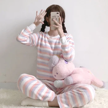 Autumn winter women velvet tracksuits two piece set top+pants strip womens vintage korean velour sets clothing
Autumn winter women velvet tracksuits two piece set top+pants strip womens vintage korean velour sets clothing
