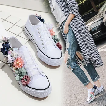 european famous brand design canvas shoes 2020 new colorful flower lace up casual shoes flats women summer cozy espadrilles
european famous brand design canvas shoes 2020 new colorful flower lace up casual shoes flats women summer cozy espadrilles