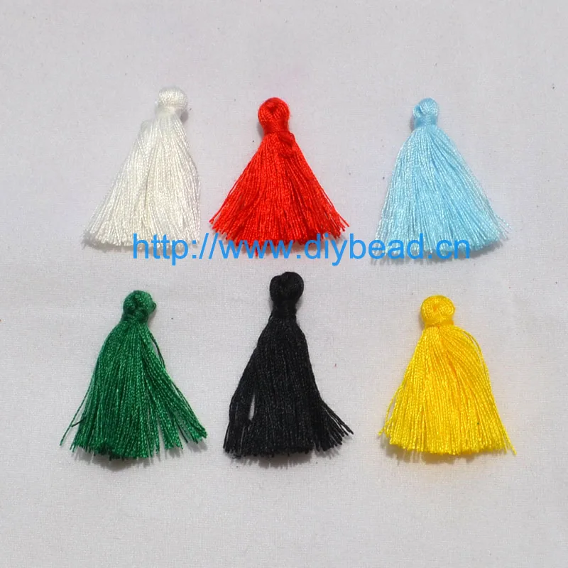 20pcs/lot DIY Jewelry accessories For Earrings Handcraft Decoration 2.5CM Cotton String Tassels Chinese Knot Pendant Mix Color
20pcs/lot DIY Jewelry accessories For Earrings Handcraft Decoration 2.5CM Cotton String Tassels Chinese Knot Pendant Mix Color