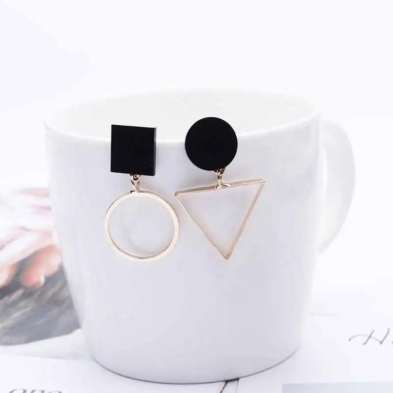 Korean Asymmetric Round Geometric Drop Triangle Earrings for Women Fashion Black Square Earrings Punk Jewelry Gift EB122
Korean Asymmetric Round Geometric Drop Triangle Earrings for Women Fashion Black Square Earrings Punk Jewelry Gift EB122