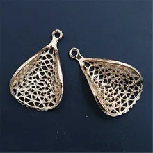WKOUD 8pcs kc golden openwork leaves charm vintage necklace bracelet DIY metal jewelry alloy pendants A1465
WKOUD 8pcs kc golden openwork leaves charm vintage necklace bracelet DIY metal jewelry alloy pendants A1465