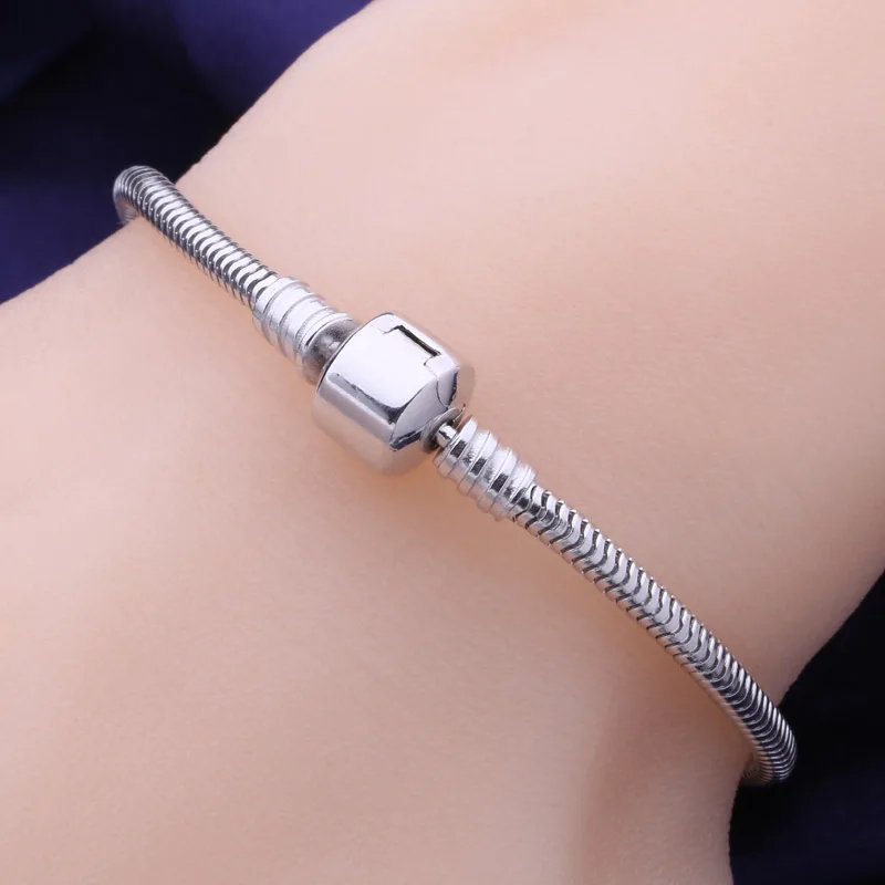 Rhodium Color Soft Snake Chain 925 Sterling Silver Bracelets Fit Original Charm for cody coby charms women men Pulseira Fashion 
Rhodium Color Soft Snake Chain 925 Sterling Silver Bracelets Fit Original Charm for cody coby charms women men Pulseira Fashion