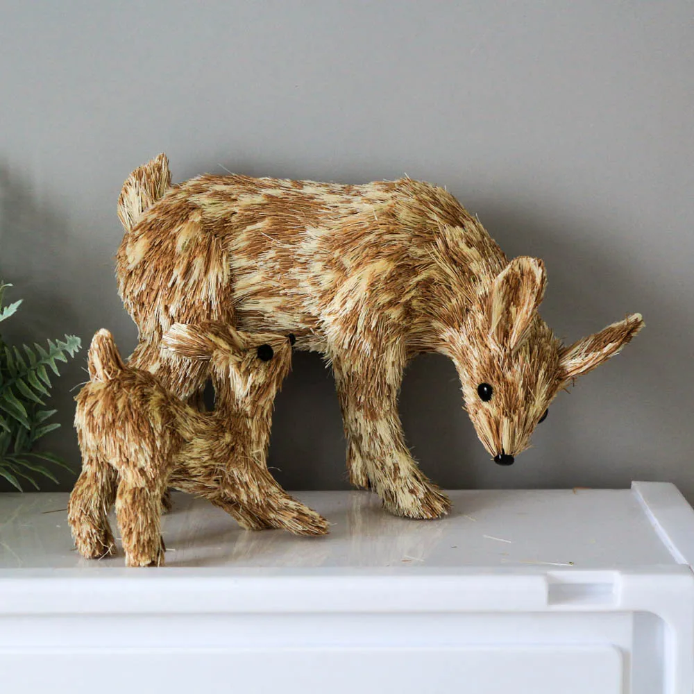 Handcraft Sisal Straw Deer Home Decor Deer Mom and Deer Baby Together Statue Room Decoration Wedding Christmas Table Decors
Handcraft Sisal Straw Deer Home Decor Deer Mom and Deer Baby Together Statue Room Decoration Wedding Christmas Table Decors