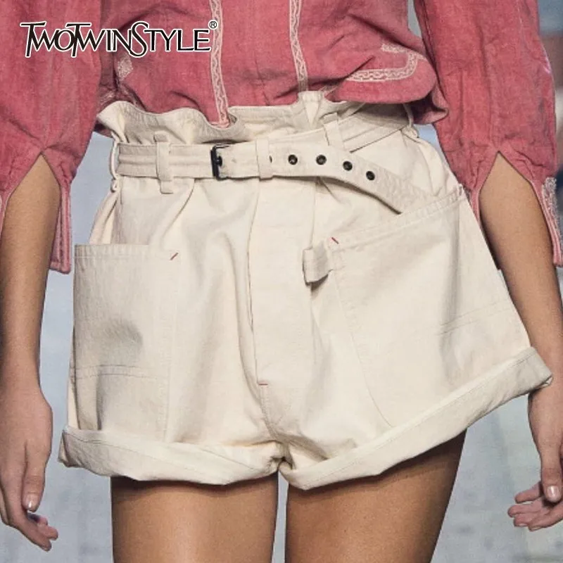 TWOTWINSTYLE Summer White Shorts For Women Casual High Waist Lace up Shorts Female Fashion Korean Clothes 2019
TWOTWINSTYLE Summer White Shorts For Women Casual High Waist Lace up Shorts Female Fashion Korean Clothes 2019