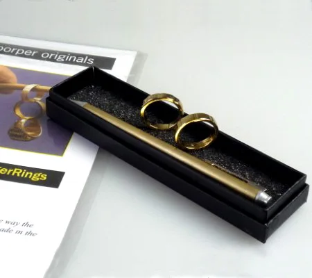 Ghostly Linking Finger Rings by Joe Porper (Gimmick) 2.0 - Trick, card magic,magic tricks,fire,props,dice,comedy,mental magic
Ghostly Linking Finger Rings by Joe Porper (Gimmick) 2.0 - Trick, card magic,magic tricks,fire,props,dice,comedy,mental magic