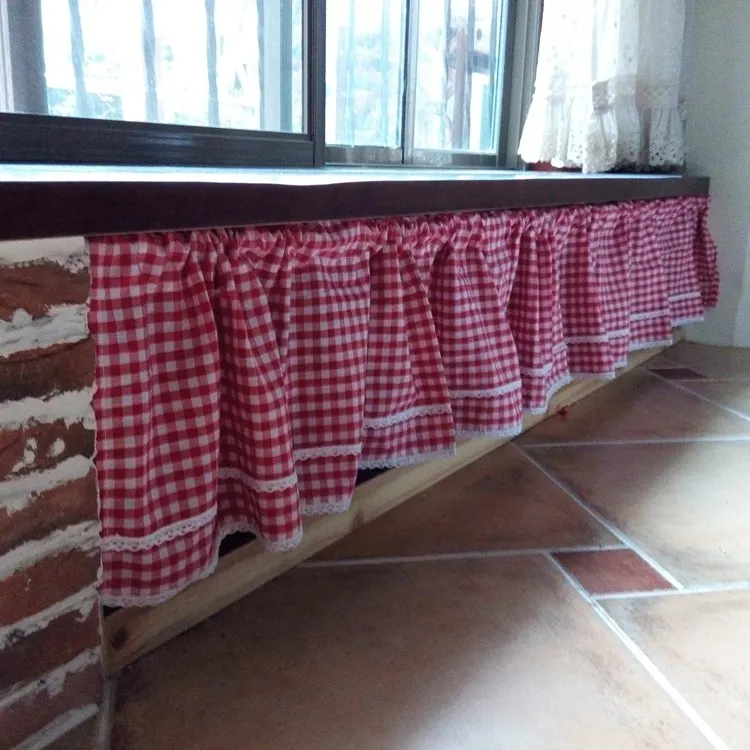 Red and white plaid small short curtain semi-shade coffee curtain kitchen curtain
Red and white plaid small short curtain semi-shade coffee curtain kitchen curtain
