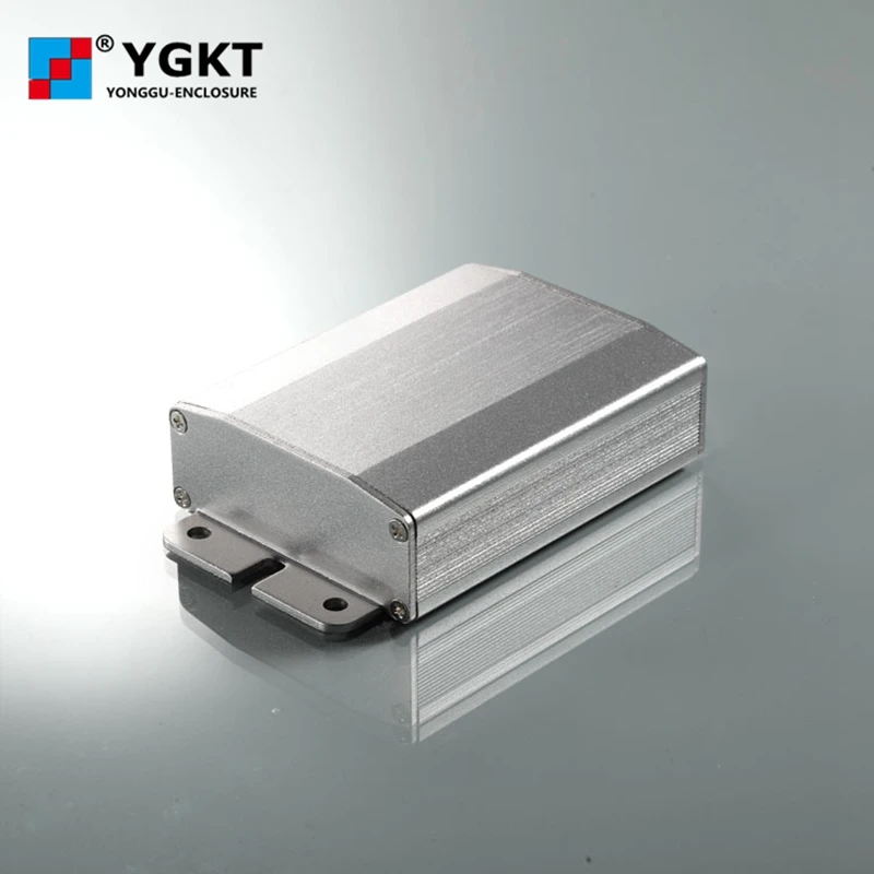 YGK-007-2 64*25.5*80/2.52''x1''x3.14''mm (wxhxl) Small aluminium case 64*25.5*86 mm (wxhxl) instrument enclosure
YGK-007-2 64*25.5*80/2.52''x1''x3.14''mm (wxhxl) Small aluminium case 64*25.5*86 mm (wxhxl) instrument enclosure