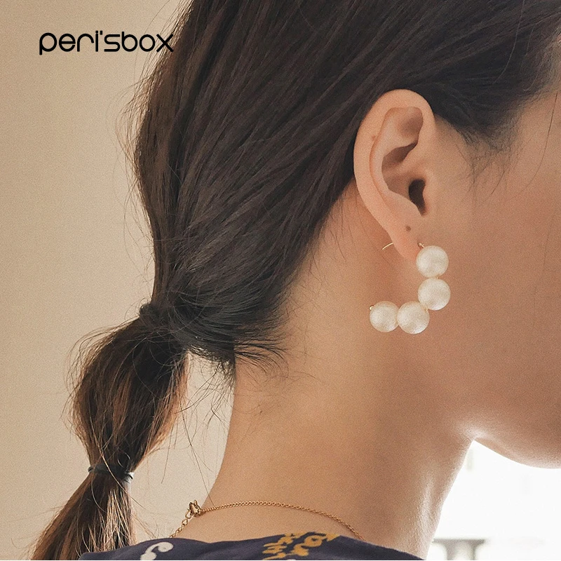 Peri'sbox Gold Color Multi Pearls Hoop Earrings for Women Boho Open Circle Earrings Wedding Party Earrings Hoops Jewelry Brincos
Peri'sbox Gold Color Multi Pearls Hoop Earrings for Women Boho Open Circle Earrings Wedding Party Earrings Hoops Jewelry Brincos