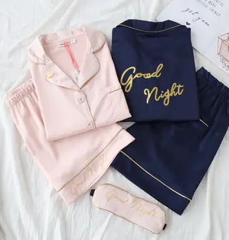 2019 New Women Lovers Pure Color Ice Silk Letter Embroidery Short Sleeve Shorts Nightwear Home Clothes 3 Piece Pajama Sets
2019 New Women Lovers Pure Color Ice Silk Letter Embroidery Short Sleeve Shorts Nightwear Home Clothes 3 Piece Pajama Sets