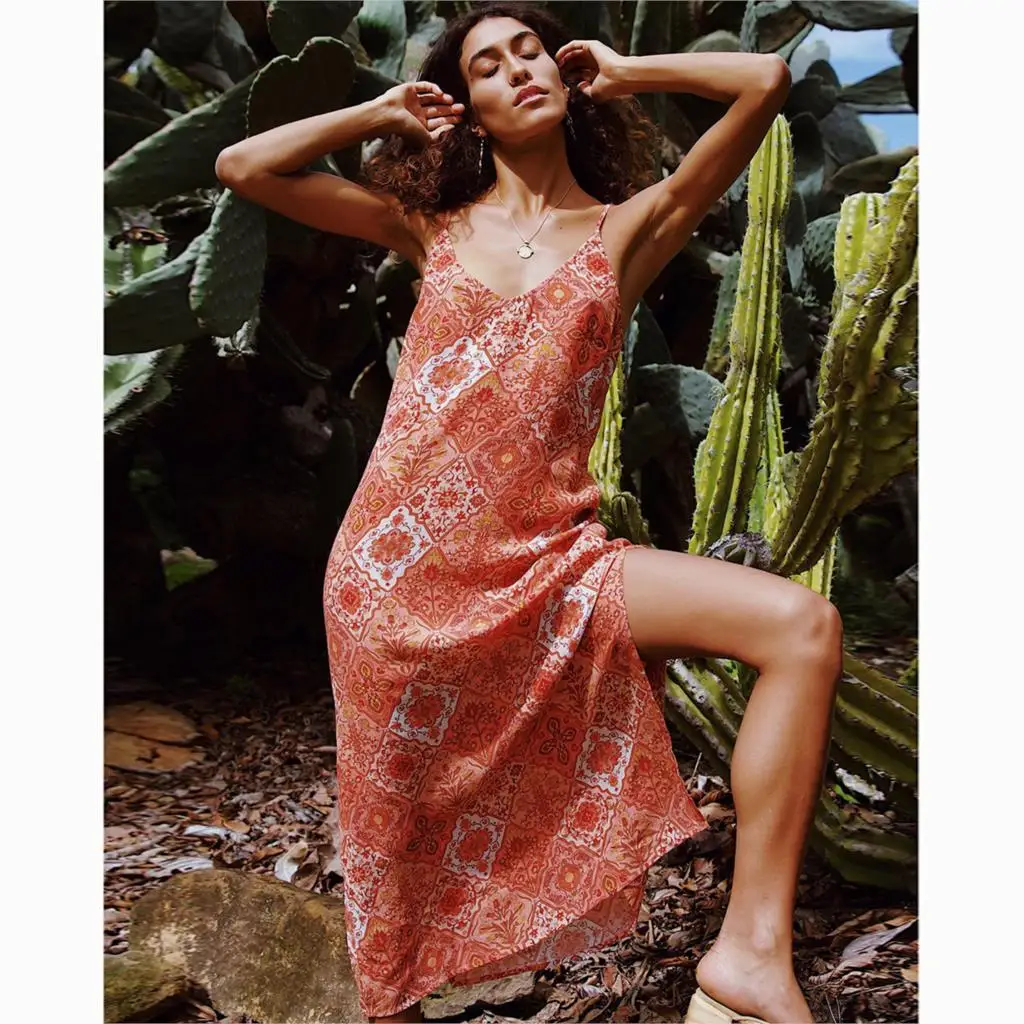 Coral Floral Slip Dress Women Summer Strap Side Splits Sexy Midi Dresses 2019 Clothes Beach Hippie Boho Print Vintage Long Dress
Coral Floral Slip Dress Women Summer Strap Side Splits Sexy Midi Dresses 2019 Clothes Beach Hippie Boho Print Vintage Long Dress