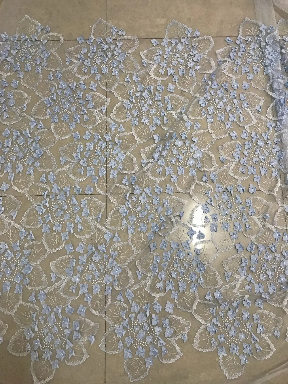 Latest 3d flower African Tulle Lace fabric Beautiful with stones and beaded french lace fabric for fashion dress
Latest 3d flower African Tulle Lace fabric Beautiful with stones and beaded french lace fabric for fashion dress