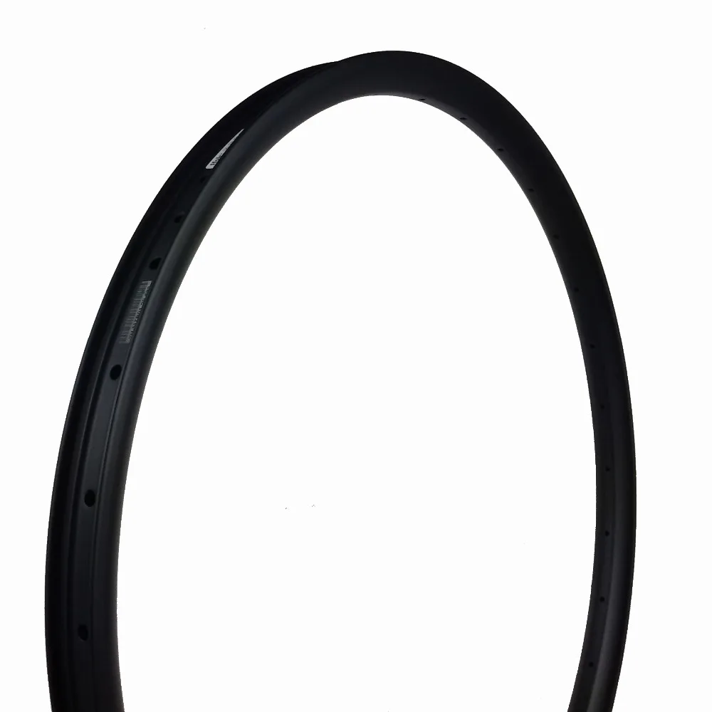 Carbon Bike Rim 27.5 Inch MTB Wheel XC 27.5er 36X30mm Mountain Bicycle Hookless Clincher Tubeless Design For Easy Install Tyres
Carbon Bike Rim 27.5 Inch MTB Wheel XC 27.5er 36X30mm Mountain Bicycle Hookless Clincher Tubeless Design For Easy Install Tyres
