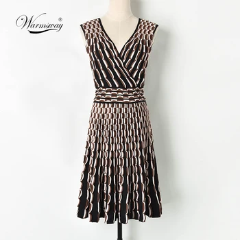 High Quality 2020 New Woman Backless Summer Dress Sexy V-neck Striped Knitted Dress Fashion Sleeveless Tank Dress C-478
High Quality 2020 New Woman Backless Summer Dress Sexy V-neck Striped Knitted Dress Fashion Sleeveless Tank Dress C-478