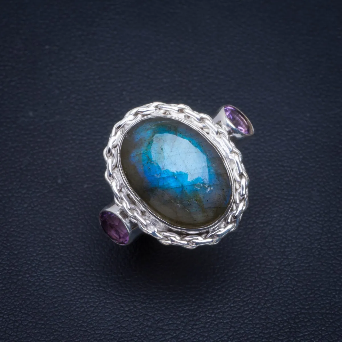 Natural Blue Fire Labradorite And Amethyst Handmade Unique 925 Sterling Silver Ring 5.25 B1047
Natural Blue Fire Labradorite And Amethyst Handmade Unique 925 Sterling Silver Ring 5.25 B1047
